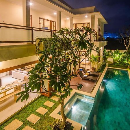 Villa Tepi Sungai Легіан Номер фото